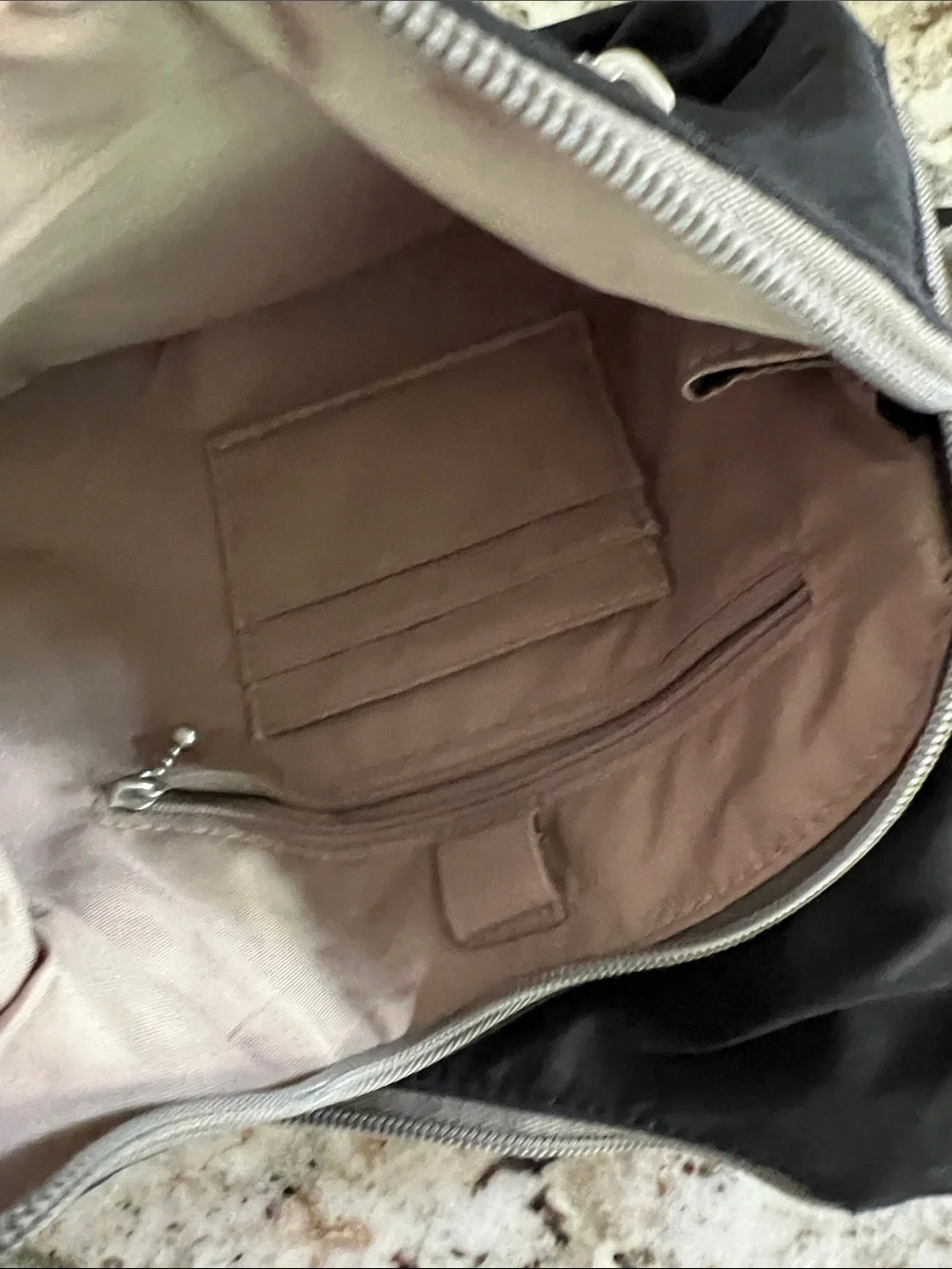 Baggallini Lightweight Crossbody bag - Picture 6 of 8